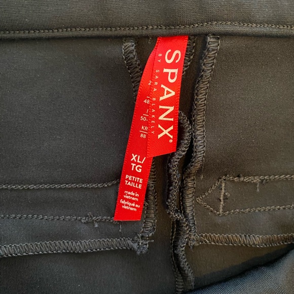 Spanx SPANXsmooth PerfectFit Ponte Slim Straight Pant - Picture 9 of 9